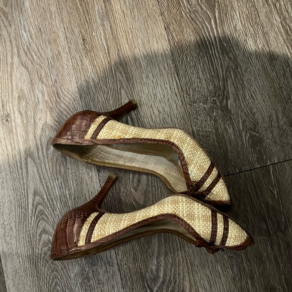 Stuart weitzman straw peep toe - Picture 2 of 4